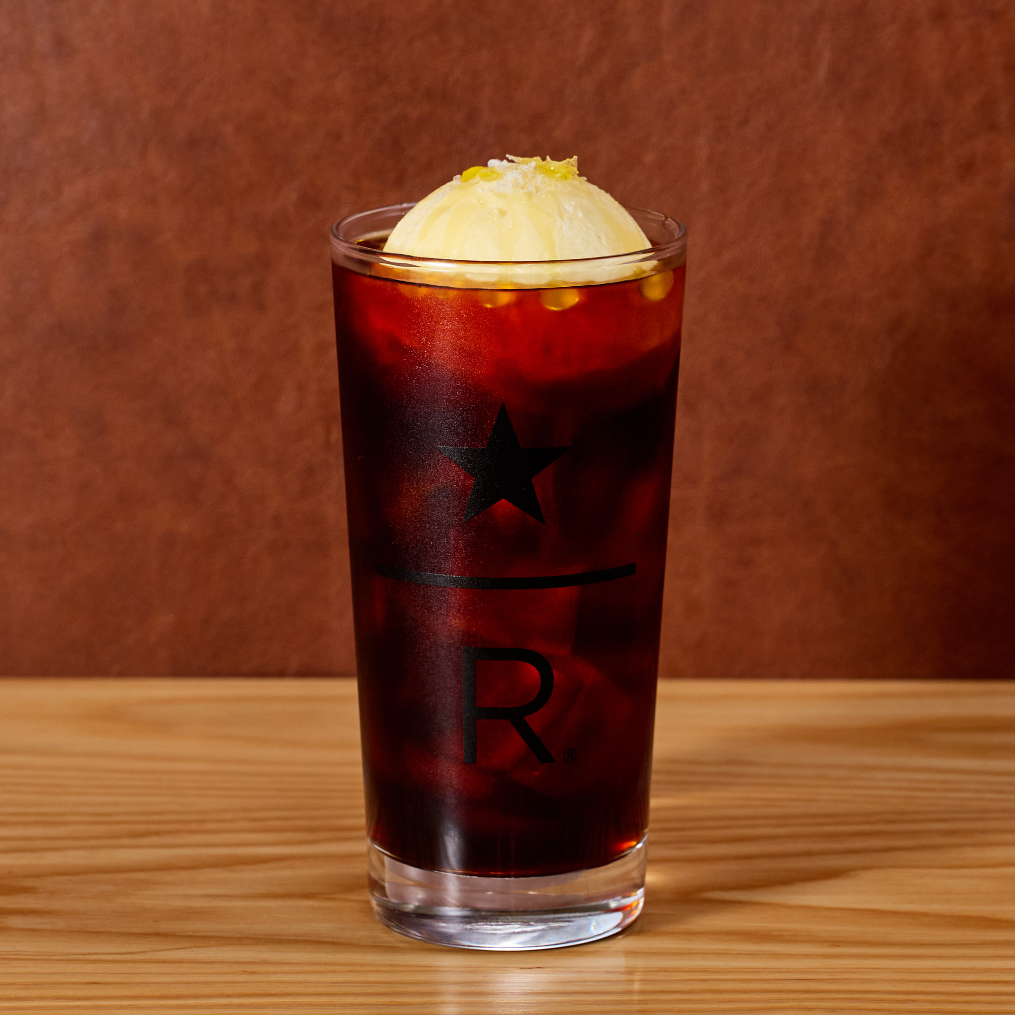 スターバックス リザーブ® オリアート™ コールドブリューフロート